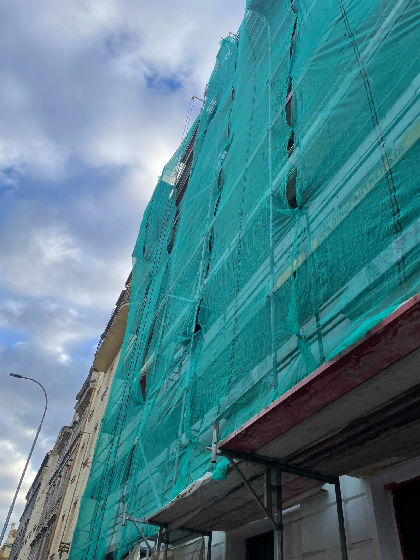 probíhající zateplení